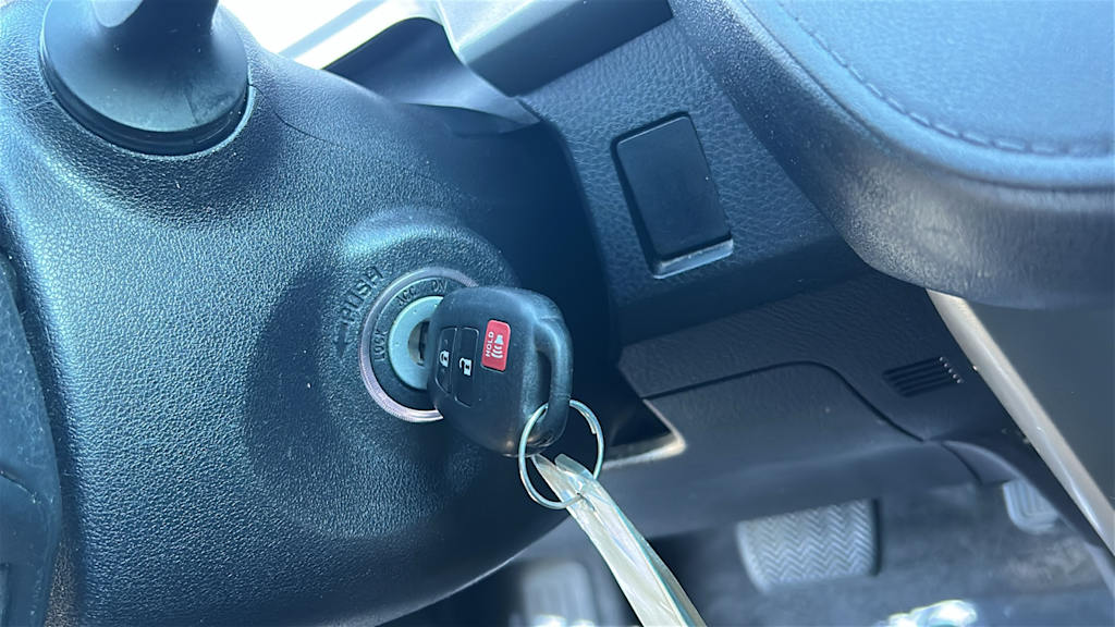 Thumbnail: 2016 Toyota RAV4 - 16