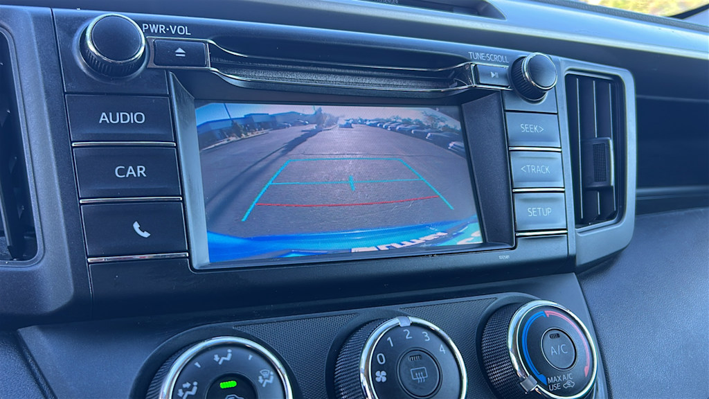 Thumbnail: 2016 Toyota RAV4 - 23