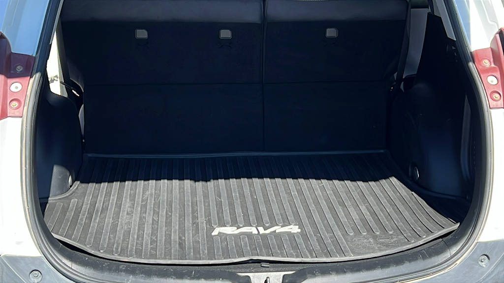 Thumbnail: 2015 Toyota RAV4 - 17