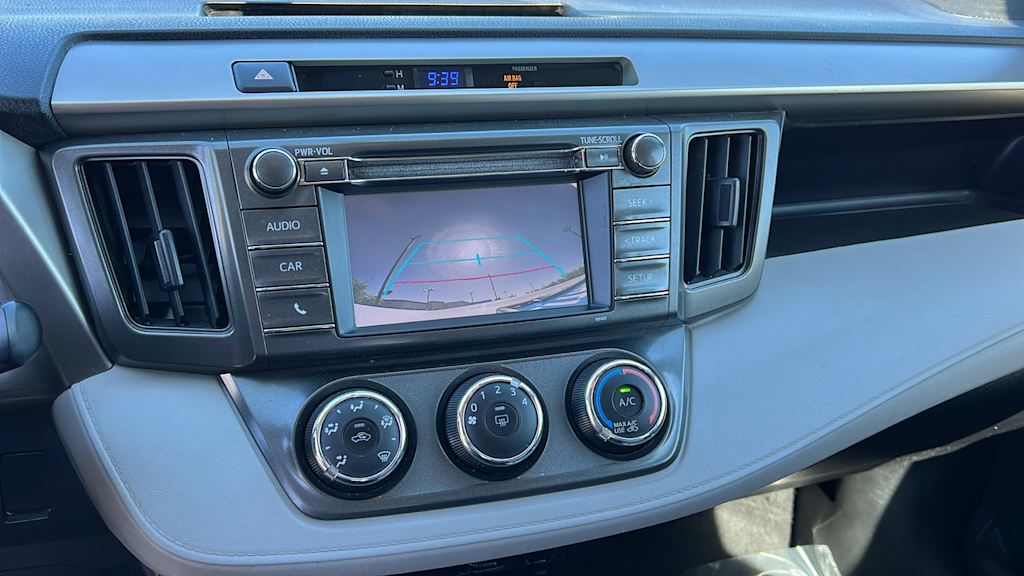 Thumbnail: 2015 Toyota RAV4 - 14