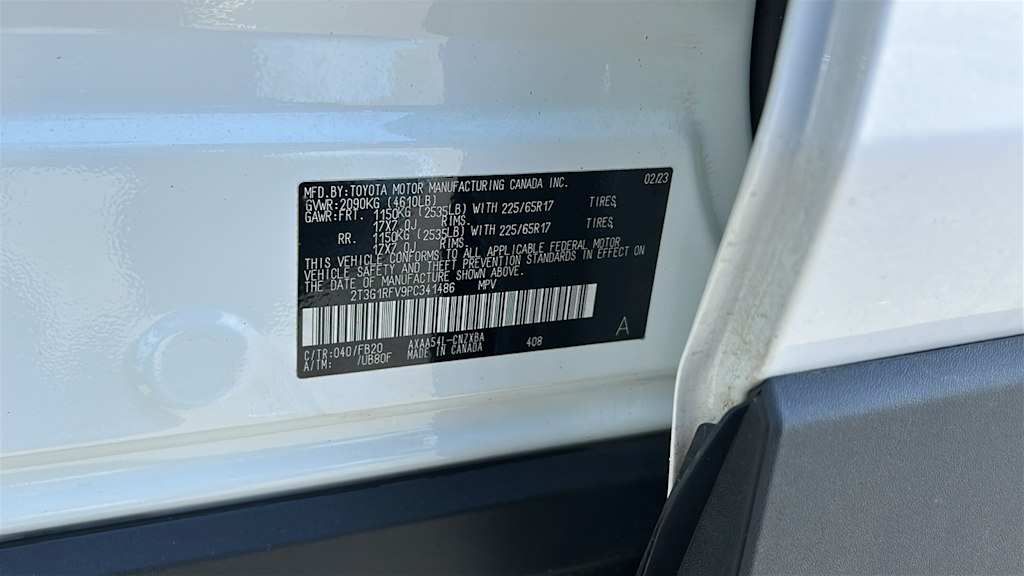 Thumbnail: 2023 Toyota RAV4 - 17