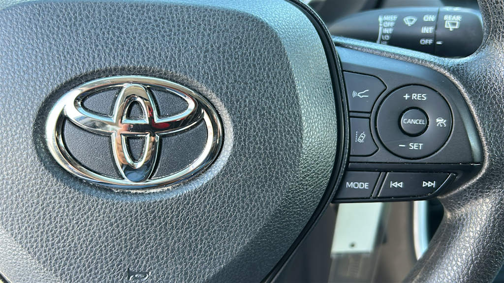 Thumbnail: 2023 Toyota RAV4 - 26