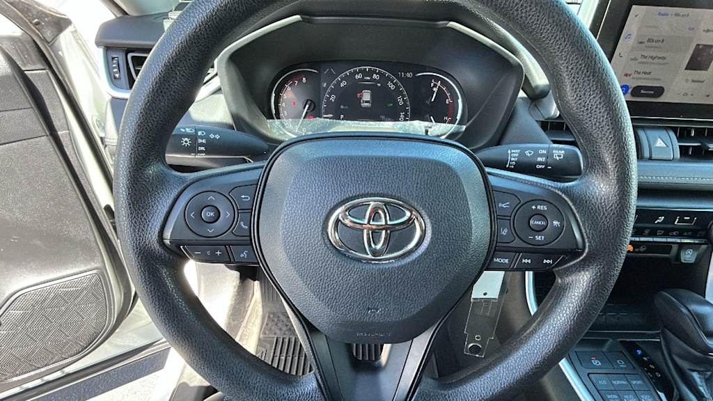 Thumbnail: 2023 Toyota RAV4 - 7