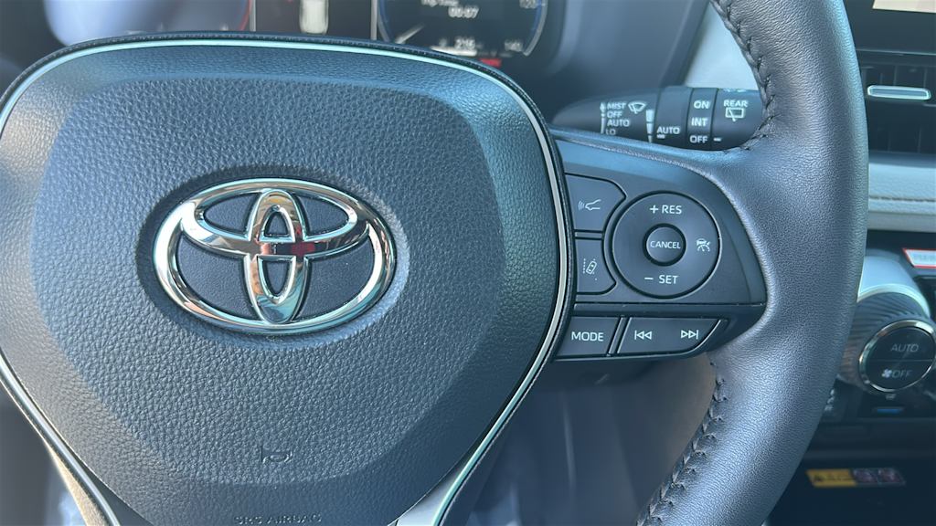 Thumbnail: 2025 Toyota RAV4 - 27