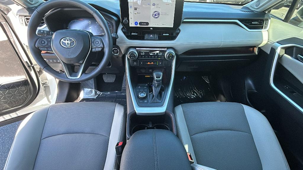 Thumbnail: 2025 Toyota RAV4 - 12