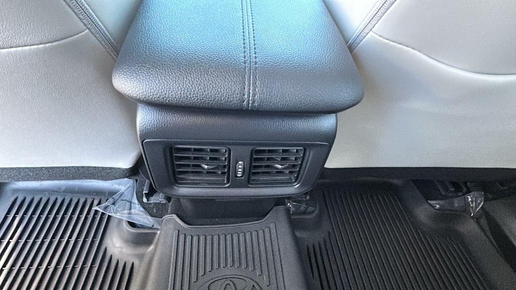 Thumbnail: 2025 Toyota RAV4 - 30