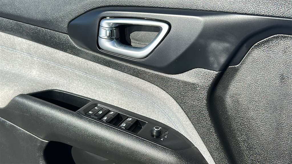Thumbnail: 2024 Jeep Compass - 28