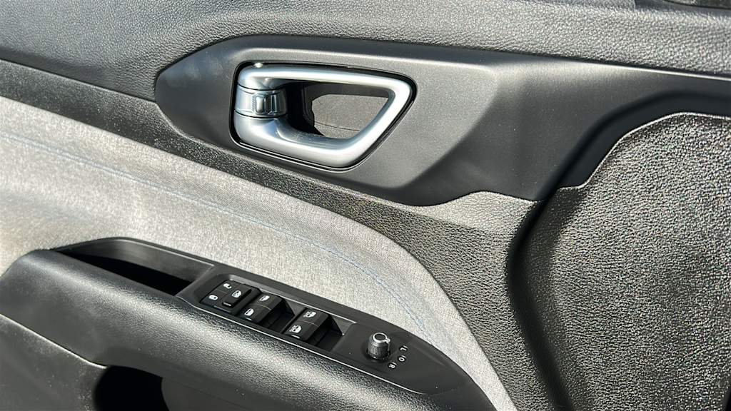 Thumbnail: 2024 Jeep Compass - 27