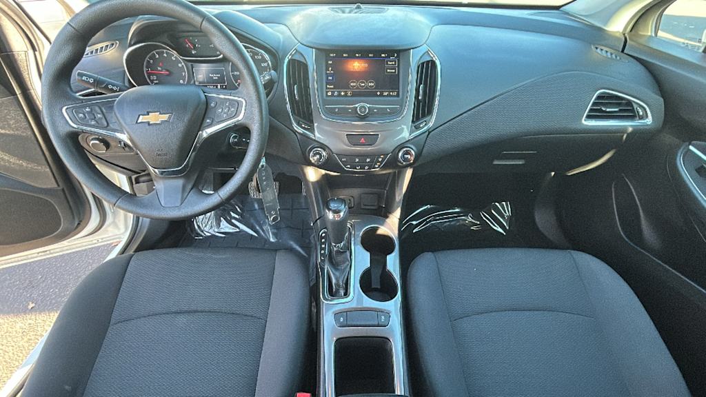 Thumbnail: 2019 Chevrolet Cruze - 13