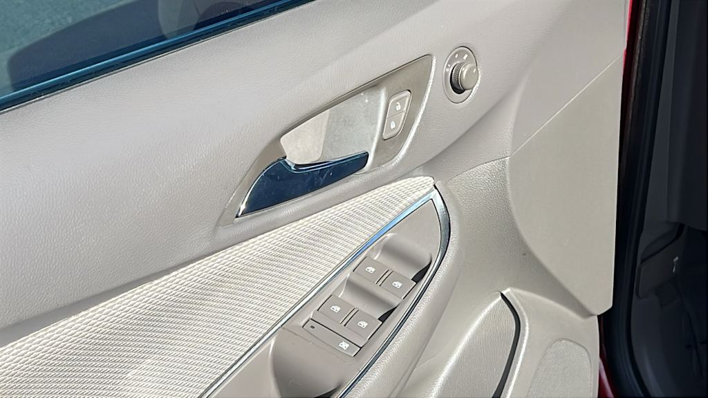 Thumbnail: 2018 Chevrolet Cruze - 28