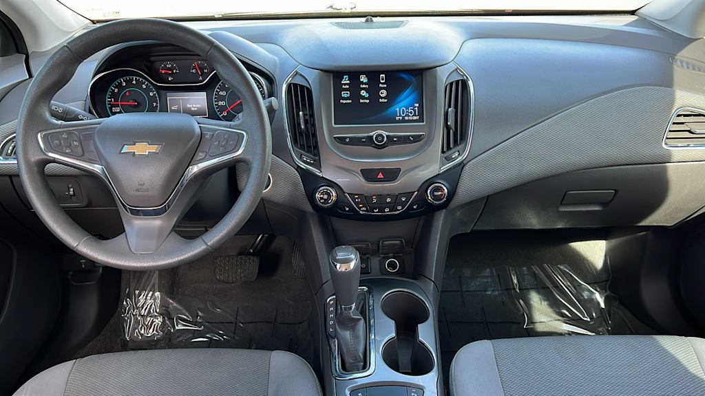 Thumbnail: 2018 Chevrolet Cruze - 13