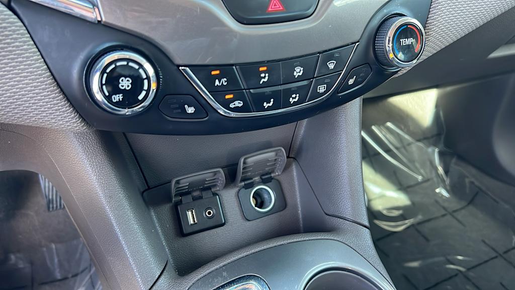 Thumbnail: 2018 Chevrolet Cruze - 23