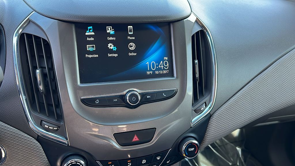 Thumbnail: 2018 Chevrolet Cruze - 14