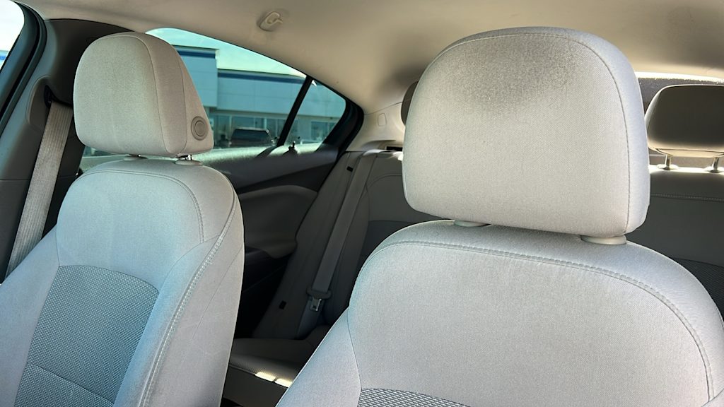 Thumbnail: 2018 Chevrolet Cruze - 10