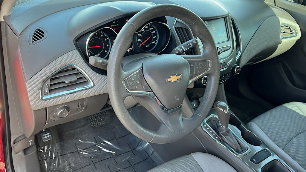 Thumbnail: 2018 Chevrolet Cruze - 2