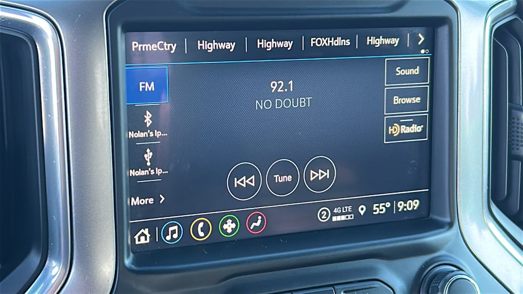 Thumbnail: 2021 Chevrolet Silverado 1500 - 13