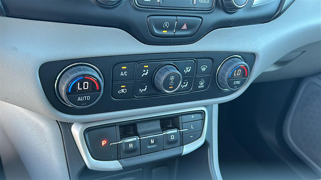 Thumbnail: 2023 GMC Terrain - 22