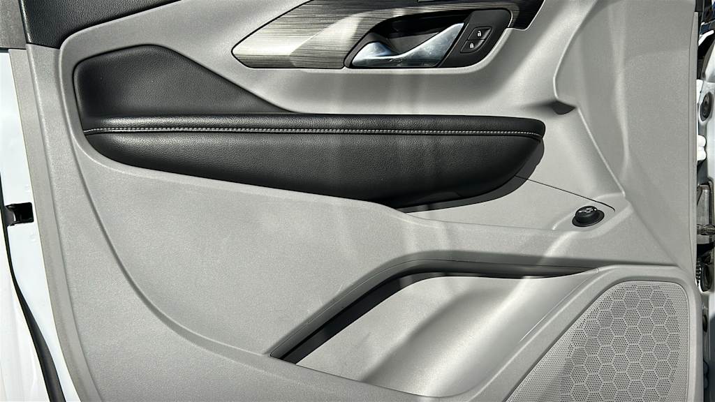 Thumbnail: 2023 GMC Terrain - 28