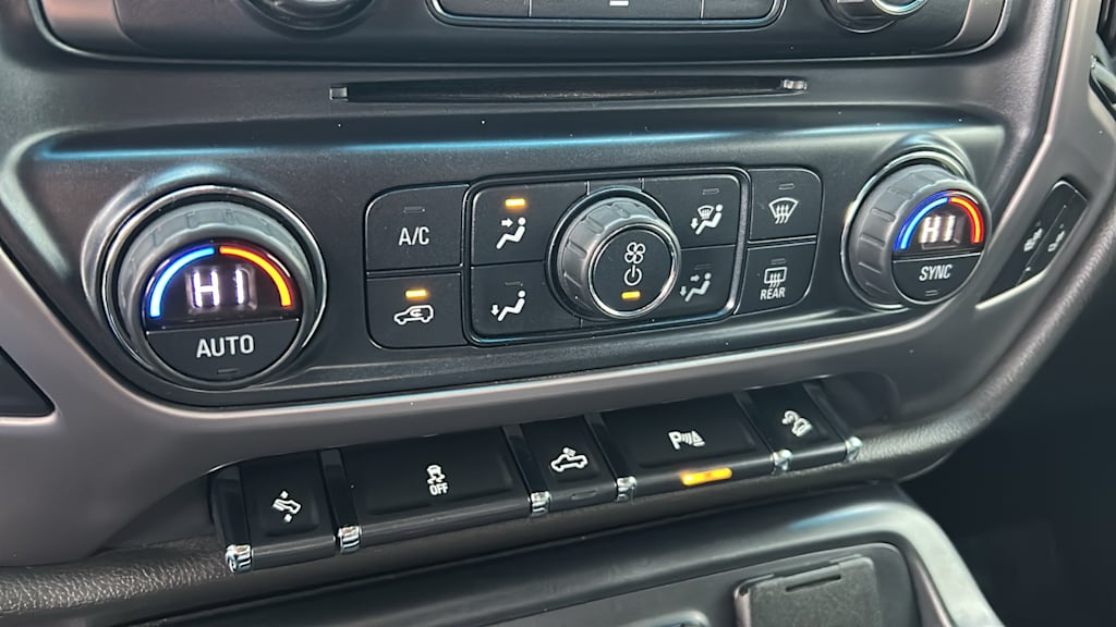 Thumbnail: 2017 GMC Sierra 1500 - 24