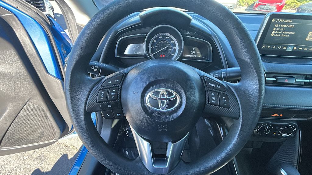 Thumbnail: 2018 Toyota Yaris iA - 9