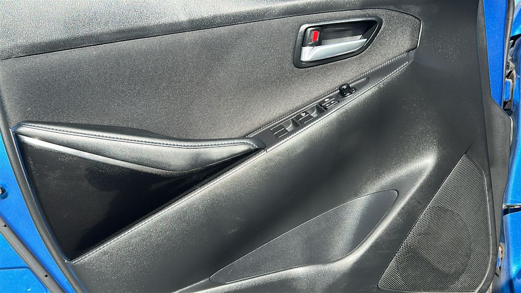 Thumbnail: 2018 Toyota Yaris iA - 28