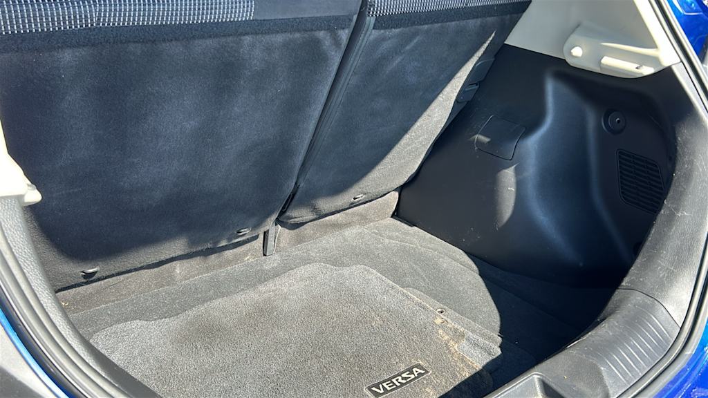 Thumbnail: 2012 Nissan Versa - 27
