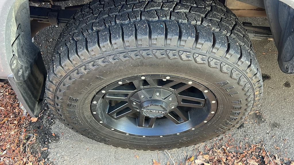 Thumbnail: 2018 Toyota Tacoma - 18