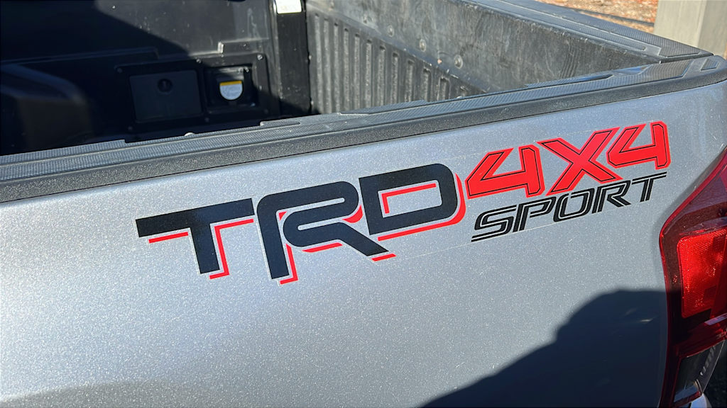 Thumbnail: 2018 Toyota Tacoma - 4