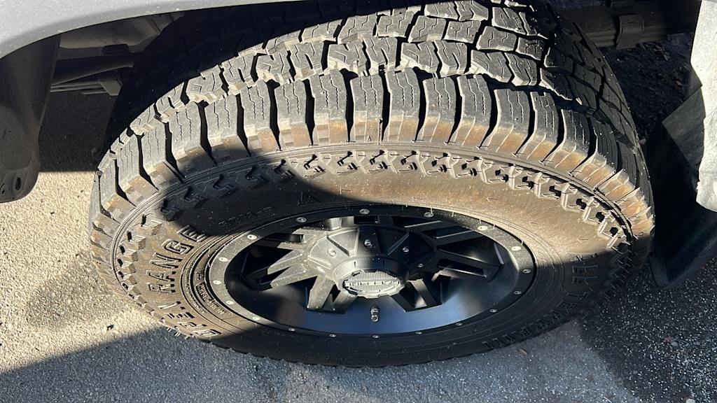 Thumbnail: 2018 Toyota Tacoma - 13