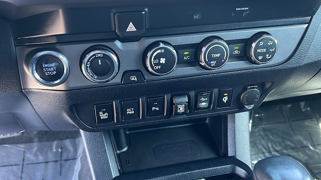 Thumbnail: 2019 Toyota Tacoma - 23
