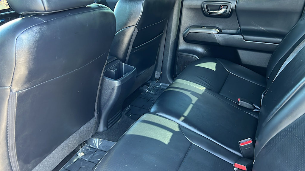 Thumbnail: 2019 Toyota Tacoma - 12