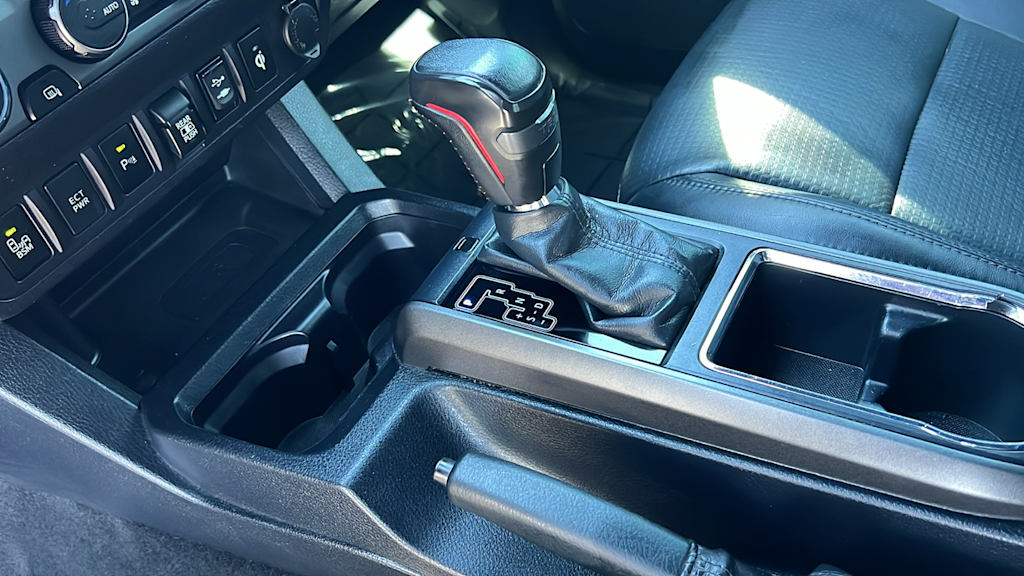 Thumbnail: 2019 Toyota Tacoma - 15