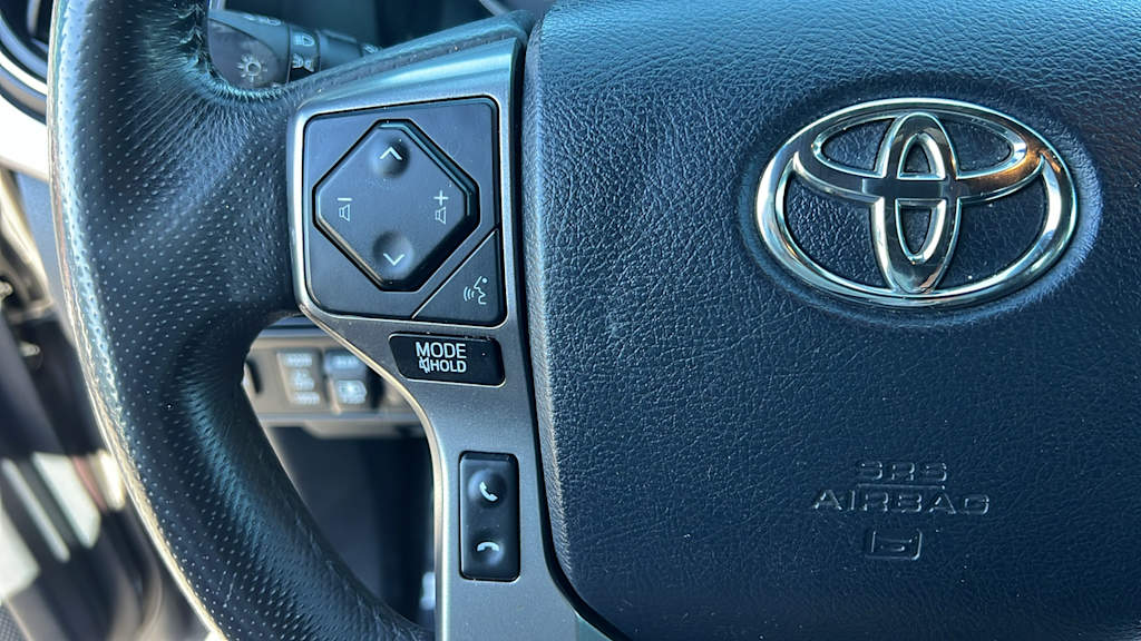 Thumbnail: 2017 Toyota Tacoma - 25