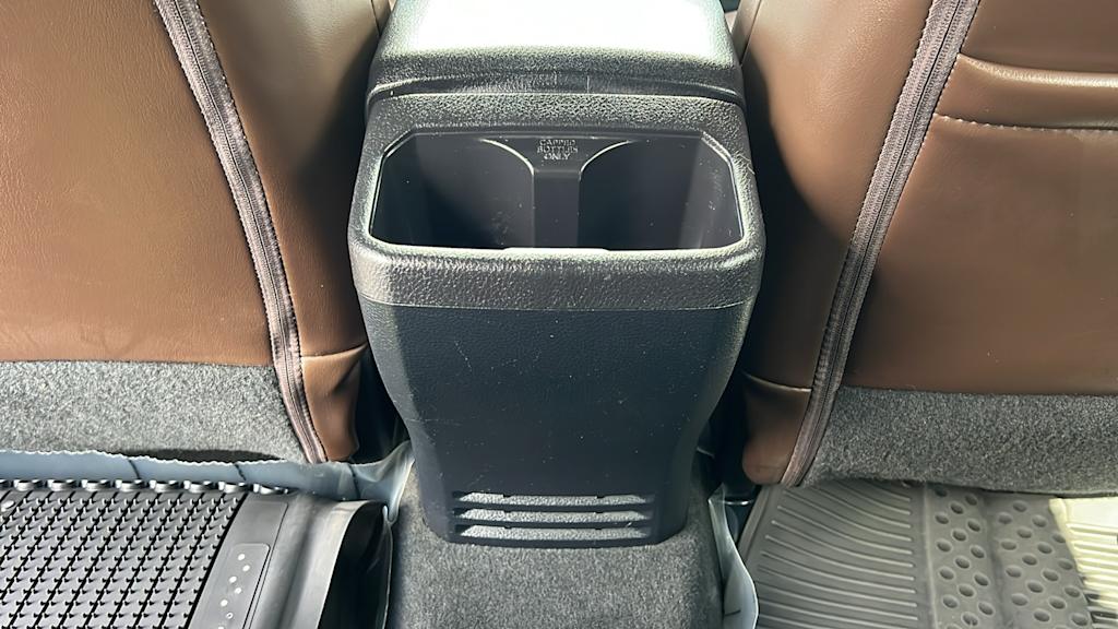 2016 Toyota Tacoma Limited 29