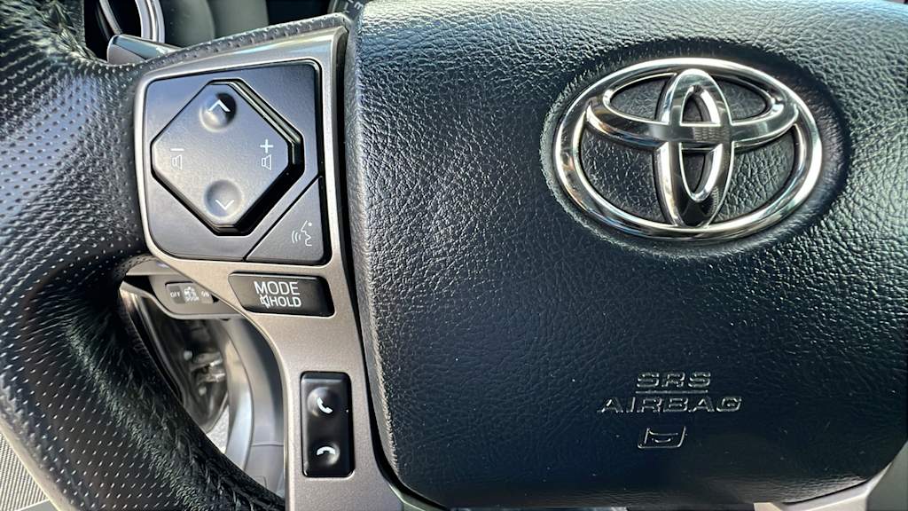 2016 Toyota Tacoma Limited 25