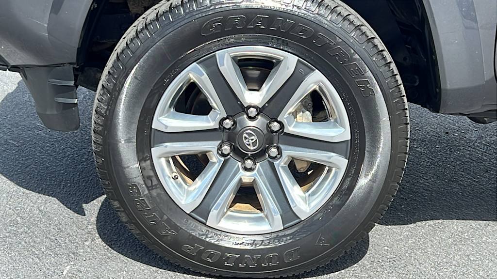 2016 Toyota Tacoma Limited 7