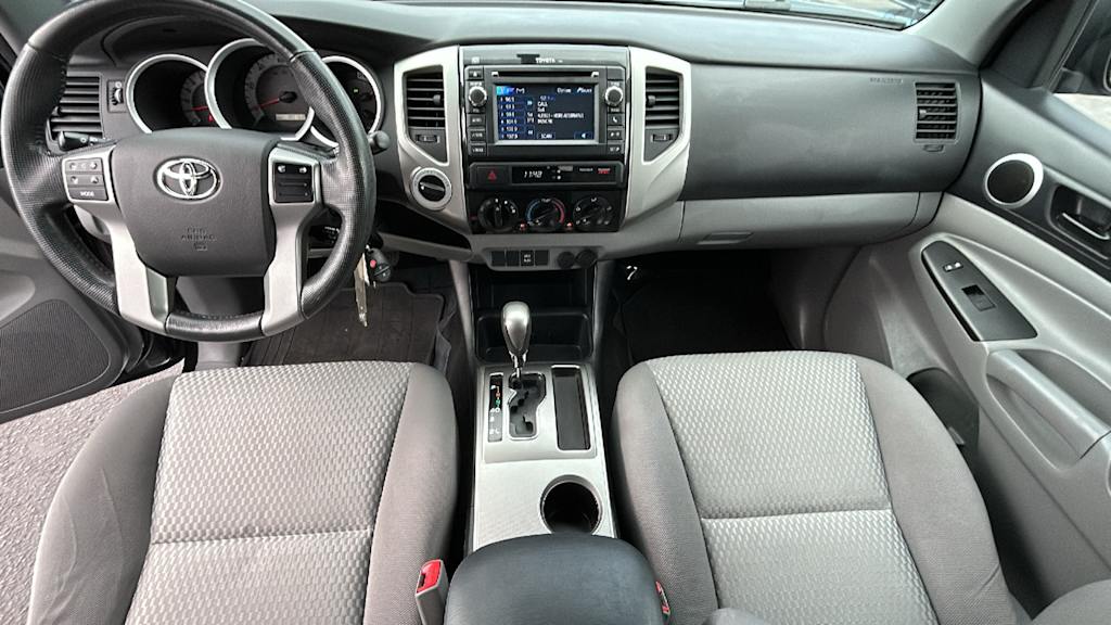 Thumbnail: 2013 Toyota Tacoma - 12