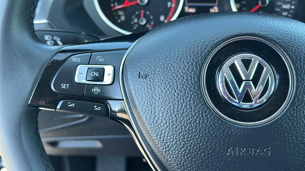 Thumbnail: 2020 Volkswagen Tiguan - 25