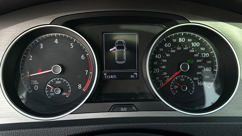 Thumbnail: 2017 Volkswagen Golf - 16