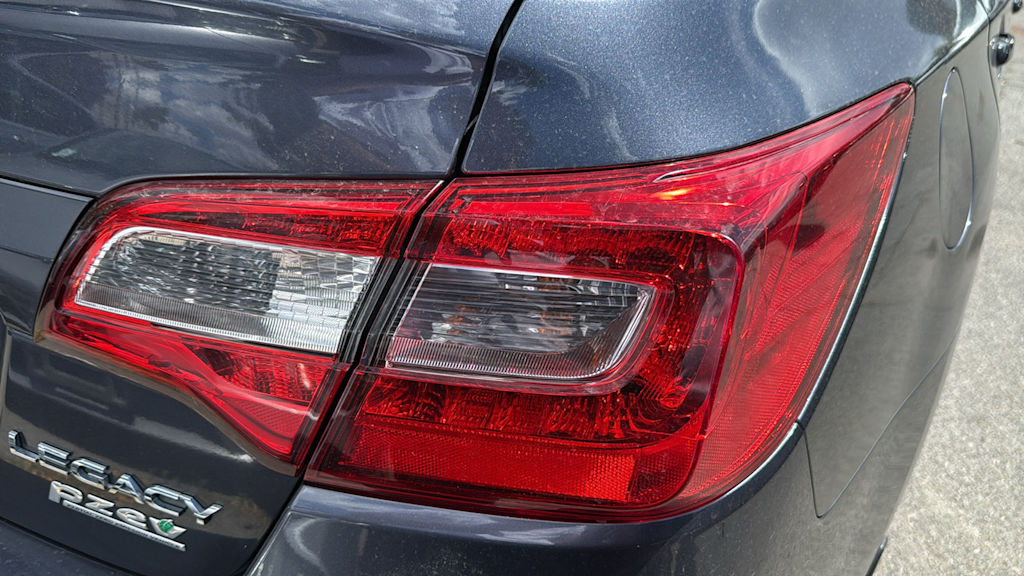 Thumbnail: 2016 Subaru Legacy - 10