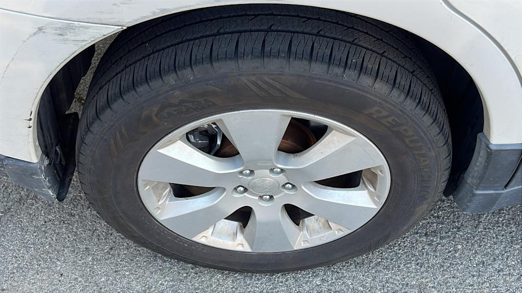 Thumbnail: 2010 Subaru Outback - 12