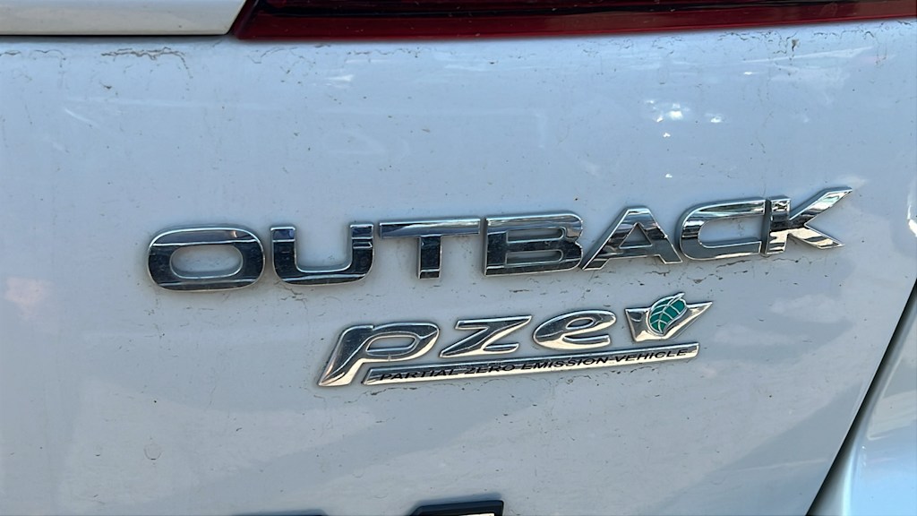 Thumbnail: 2010 Subaru Outback - 17