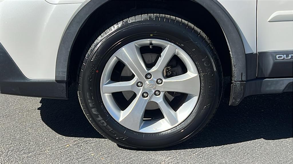 Thumbnail: 2014 Subaru Outback - 8