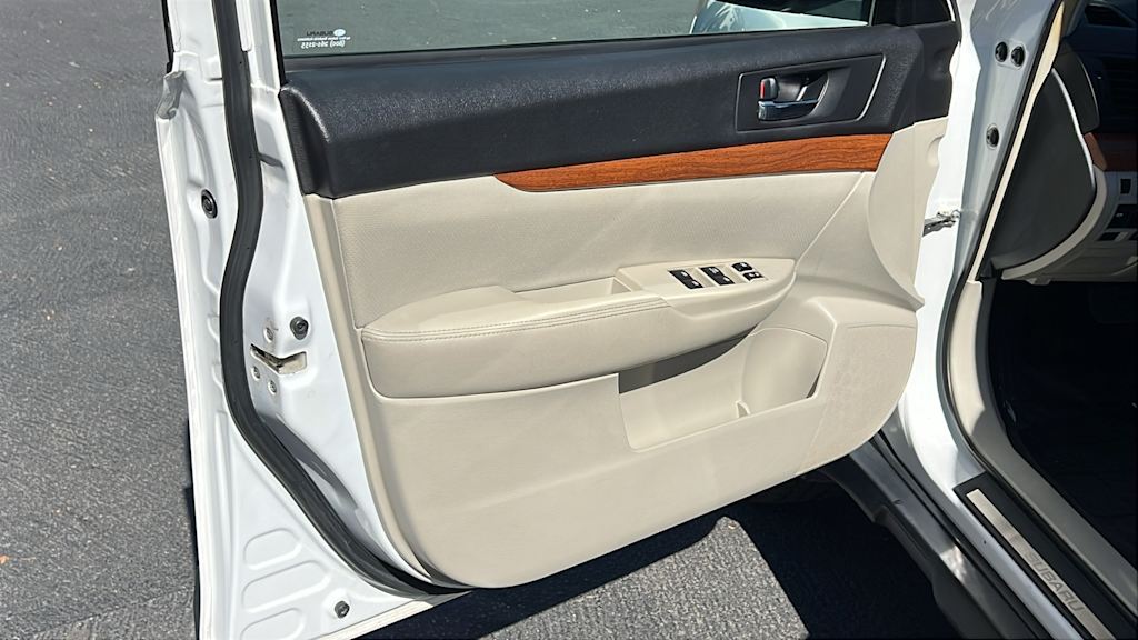 Thumbnail: 2014 Subaru Outback - 29