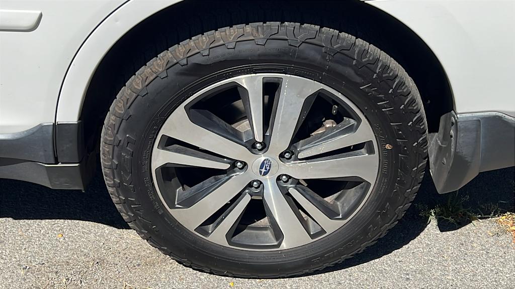 Thumbnail: 2018 Subaru Outback - 17