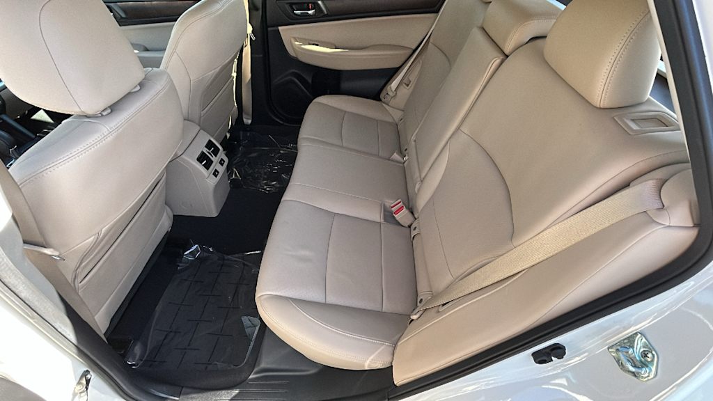 Thumbnail: 2015 Subaru Outback - 10