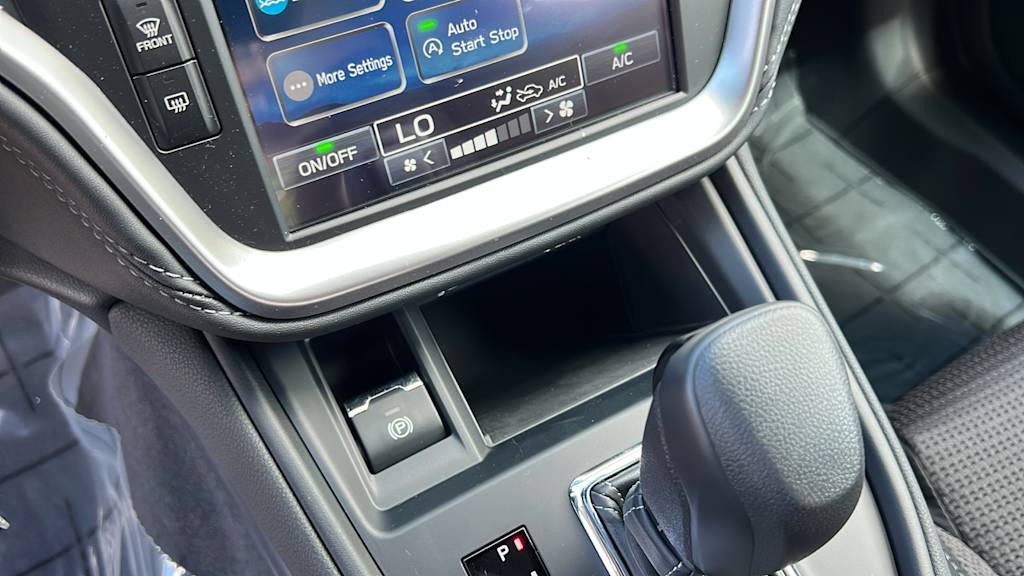 2025 Subaru Outback Base 23