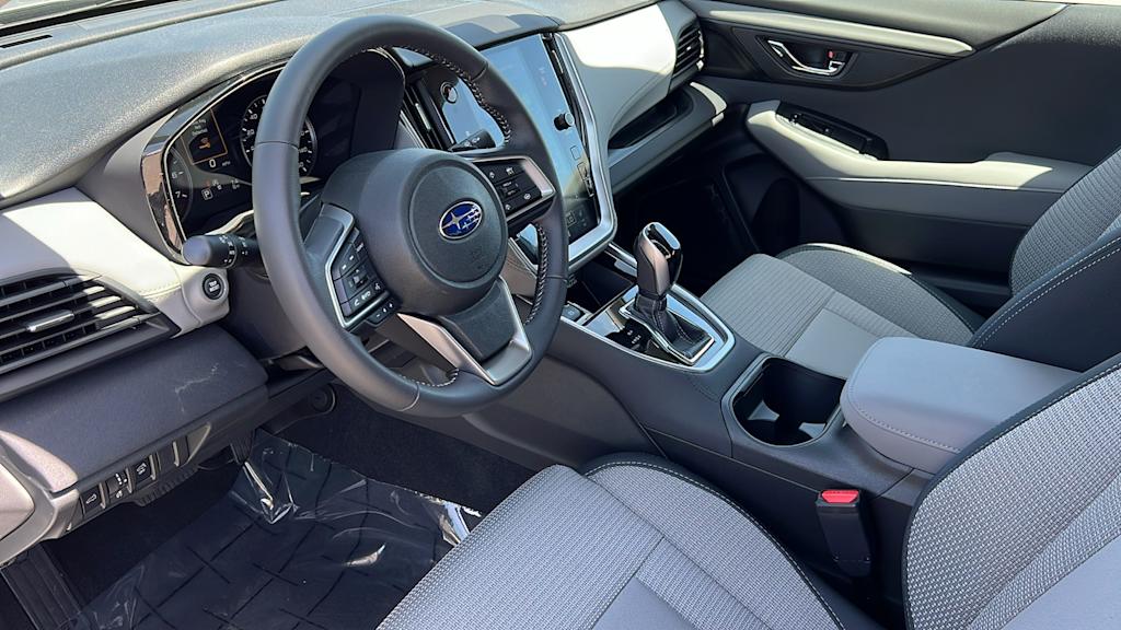 2025 Subaru Outback Premium 2