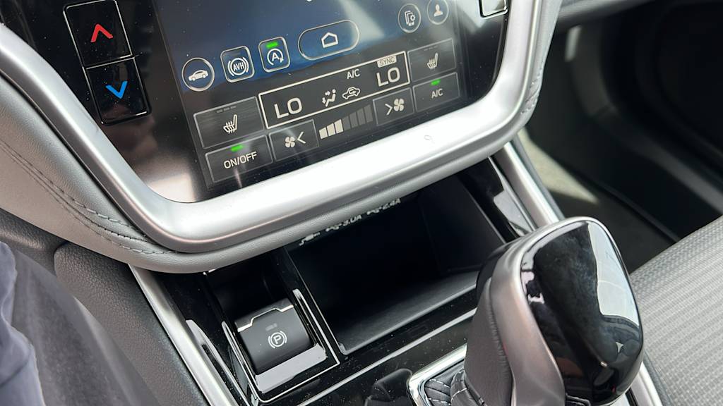 2025 Subaru Outback Premium 23