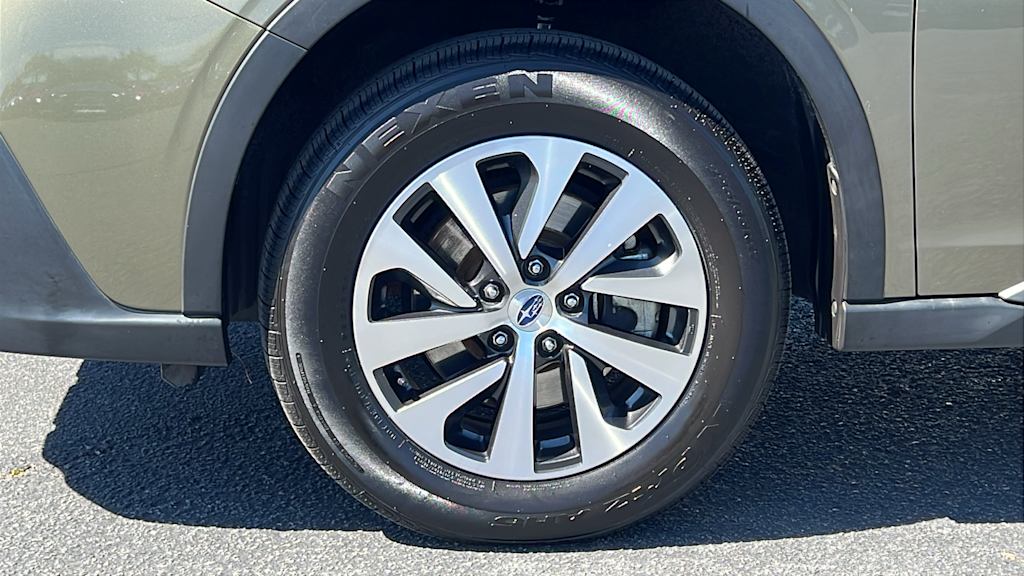 Thumbnail: 2022 Subaru Outback - 8